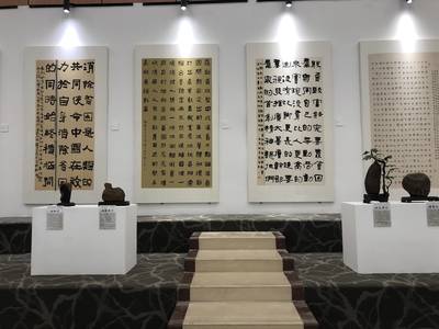 藝術家親歷廣東脫貧攻堅:百年古榕下,小漁村化身國際貨運港